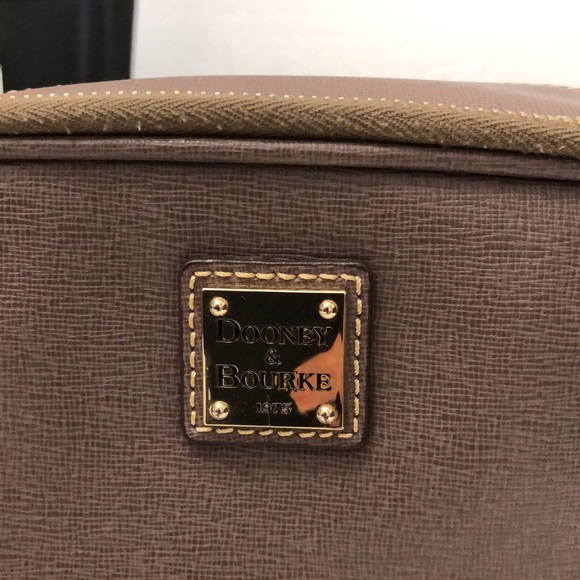 DOONEY & BOURKE SAFFIANO LEATHER CROSSBODY BAG WOMENS SIZE S - Picture 3 of 16